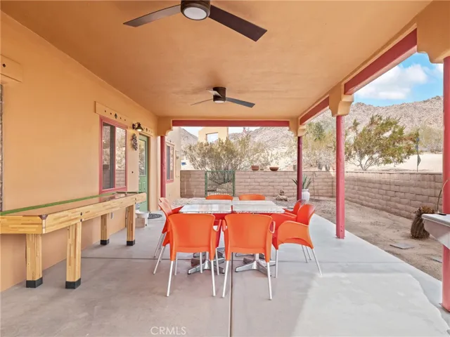 23825 Waalew Road, Apple Valley, California 92307