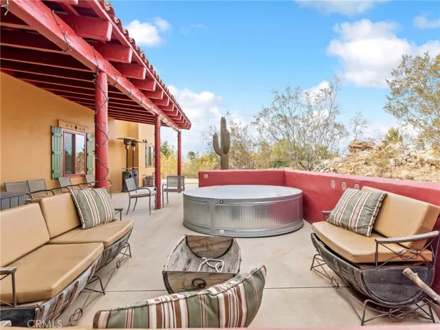 23825 Waalew Road, Apple Valley, California 92307