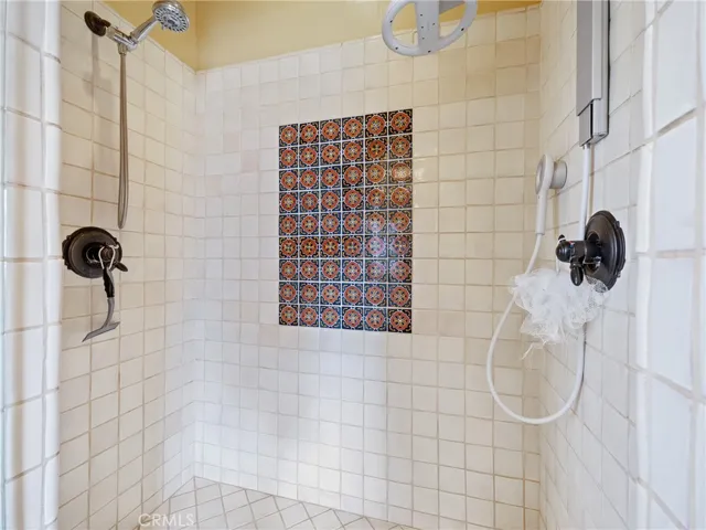 23825 Waalew Road, Apple Valley, California 92307