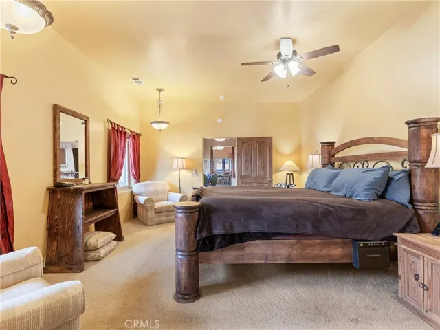 23825 Waalew Road, Apple Valley, California 92307
