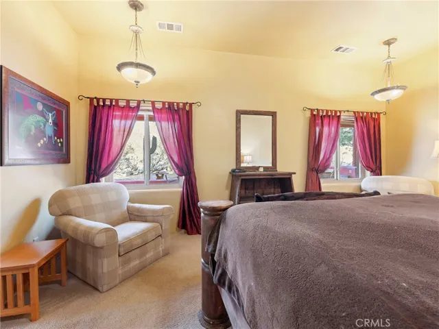 23825 Waalew Road, Apple Valley, California 92307