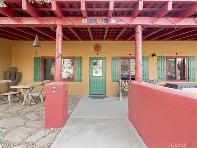 23825 Waalew Road, Apple Valley, California 92307