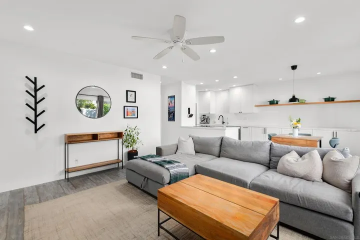 1350 Evergreen Dr, Cardiff By The Sea, California 92007