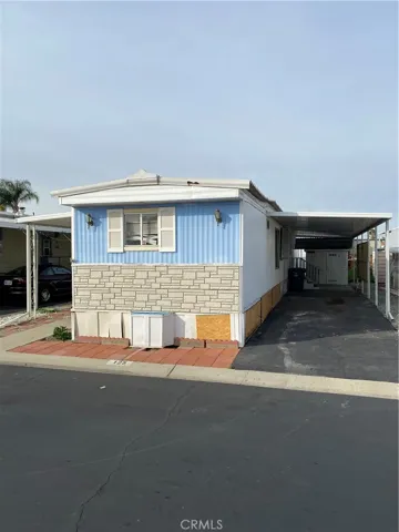 575 S Lyon, Hemet, California 92543