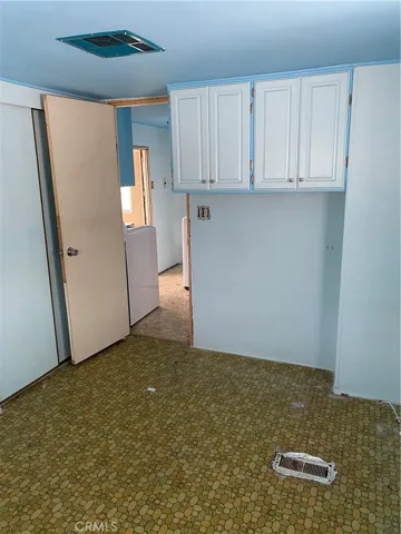 575 S Lyon, Hemet, California 92543