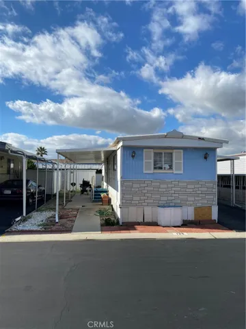 575 S Lyon, Hemet, California 92543