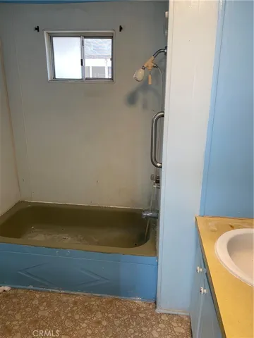 575 S Lyon, Hemet, California 92543