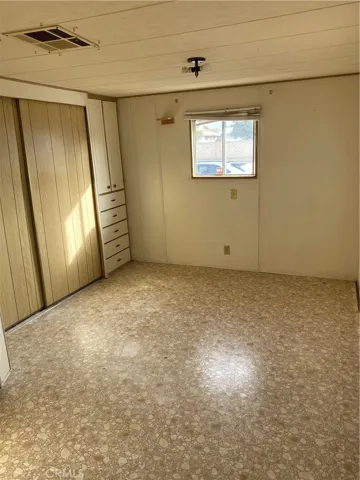 575 S Lyon, Hemet, California 92543