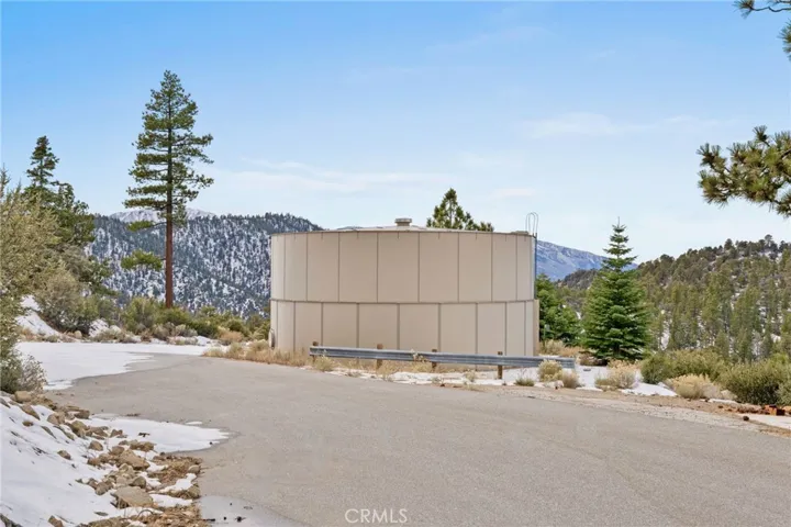 3780 State Hwy 38, Angelus Oaks, California 92305
