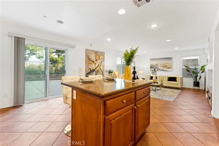 6237 Long Cove Drive, Fontana, California 92336