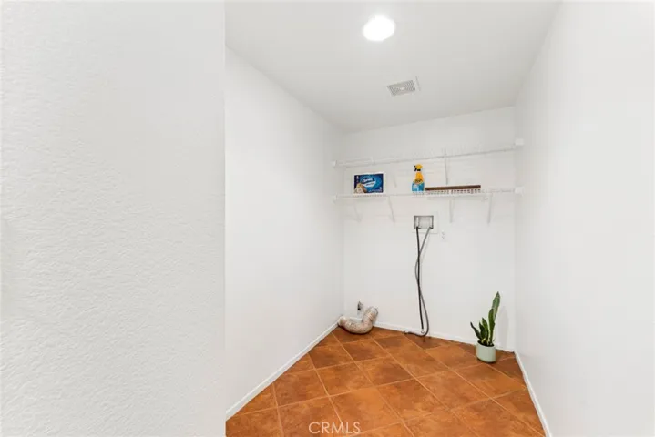 6237 Long Cove Drive, Fontana, California 92336