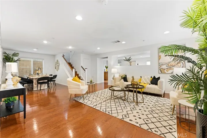 6237 Long Cove Drive, Fontana, California 92336