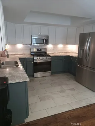 16949 Lorene Drive, Victorville, California 92395