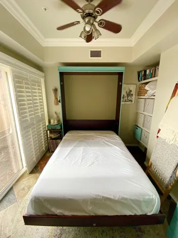 Murphy bed extended