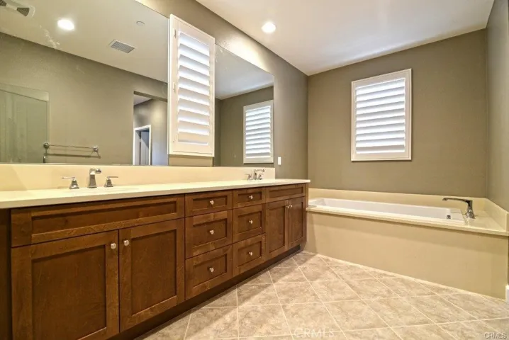 128 Brambles, Irvine, California 92618