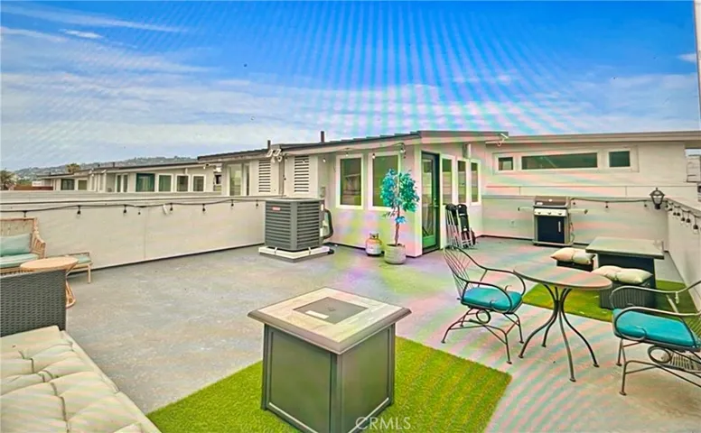 1143 W Alma Lane, Los Angeles, California 90038