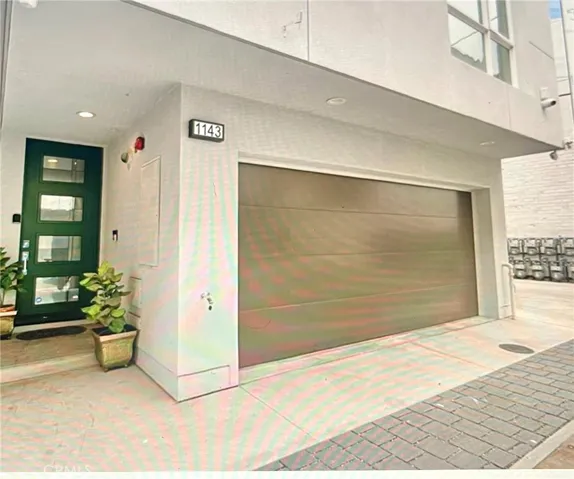 1143 W Alma Lane, Los Angeles, California 90038