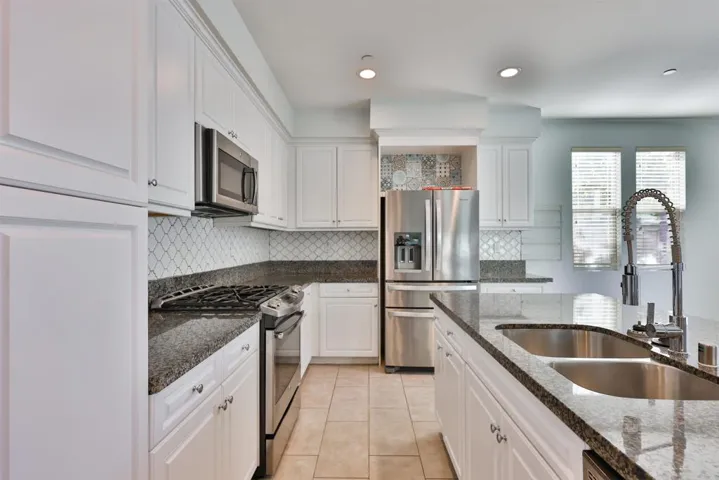 948 Rolling Dunes, San Diego, California 92154