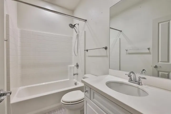 948 Rolling Dunes, San Diego, California 92154