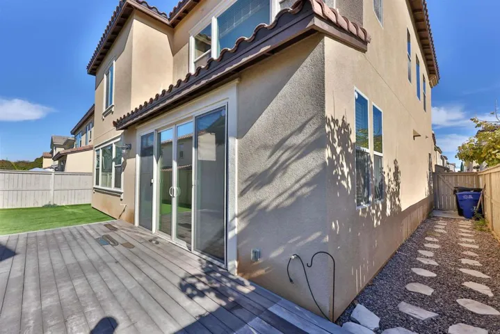 948 Rolling Dunes, San Diego, California 92154