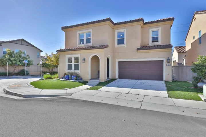 948 Rolling Dunes, San Diego, California 92154
