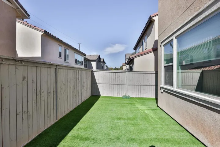 948 Rolling Dunes, San Diego, California 92154