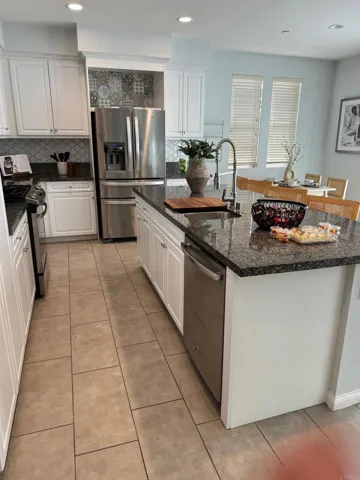948 Rolling Dunes, San Diego, California 92154