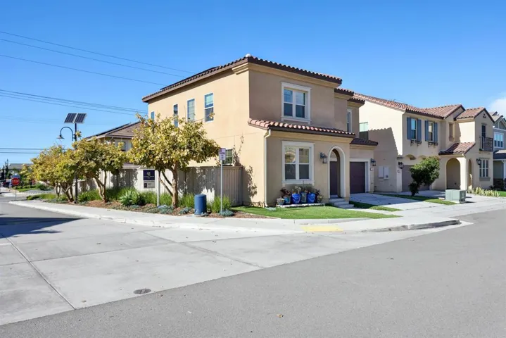 948 Rolling Dunes, San Diego, California 92154
