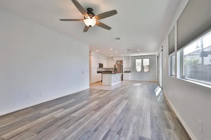 948 Rolling Dunes, San Diego, California 92154