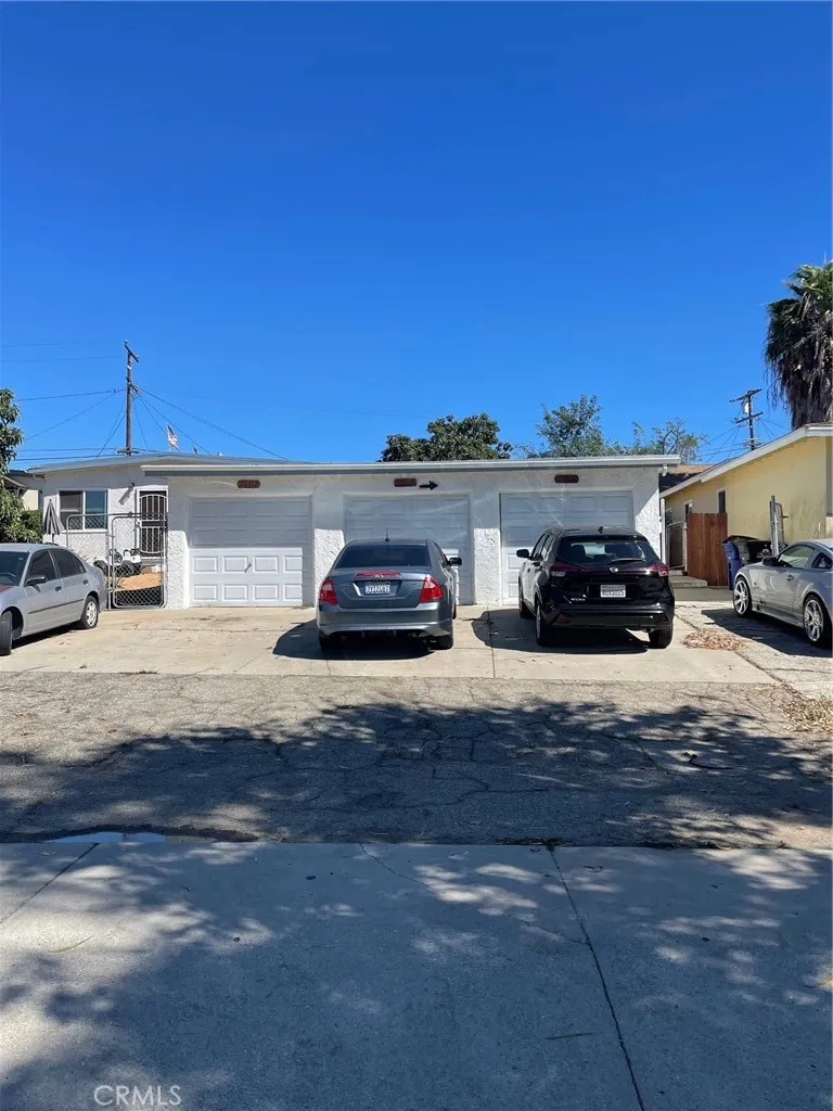 20612 Kenwood Avenue, Torrance, California 90502, ,Residential Income,For Sale,Kenwood,RS24000003