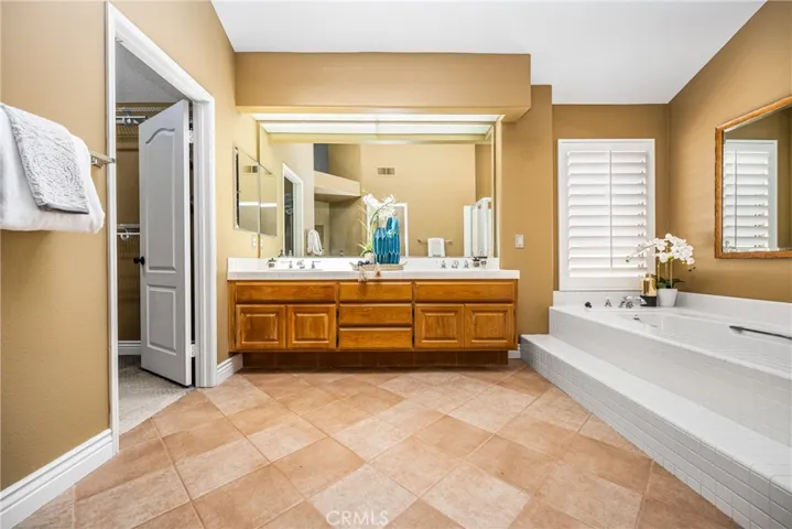 9121 Belcaro Drive, Huntington Beach, California 92646
