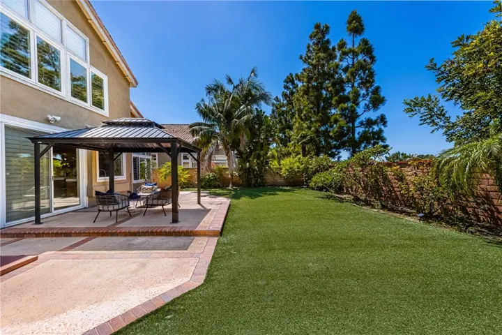 9121 Belcaro Drive, Huntington Beach, California 92646