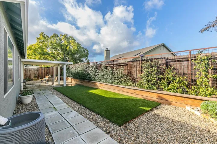2108 Holly Drive, Oakley, California 94561