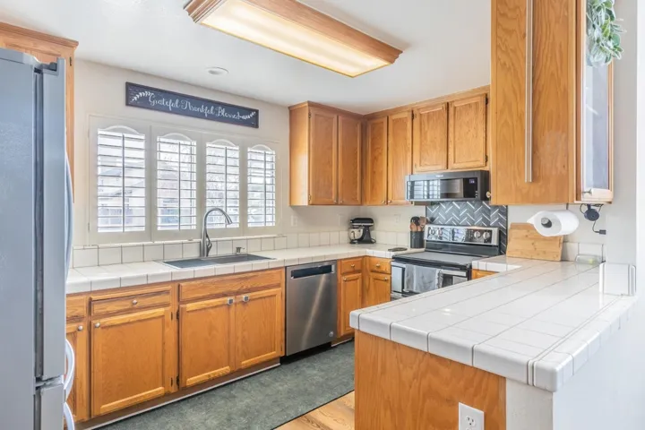 2108 Holly Drive, Oakley, California 94561