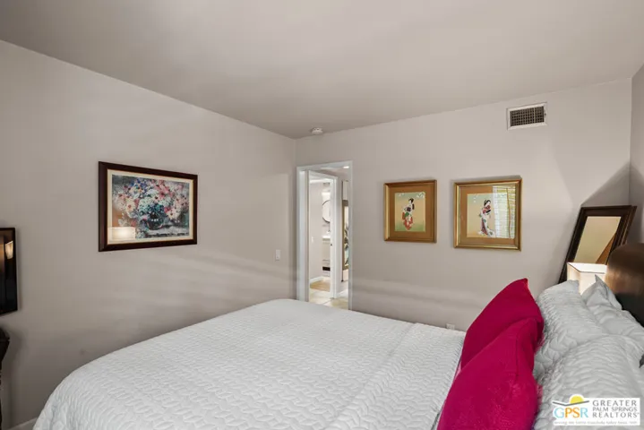 1111 E Ramon Road 2, Palm Springs, California 92264