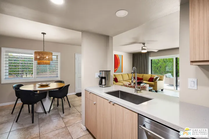 1111 E Ramon Road 2, Palm Springs, California 92264