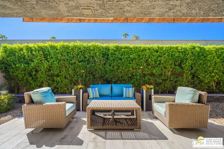1111 E Ramon Road 2, Palm Springs, California 92264