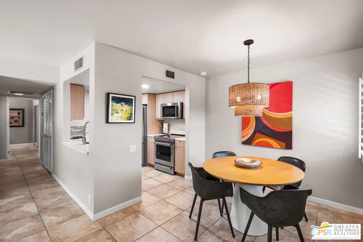 1111 E Ramon Road 2, Palm Springs, California 92264