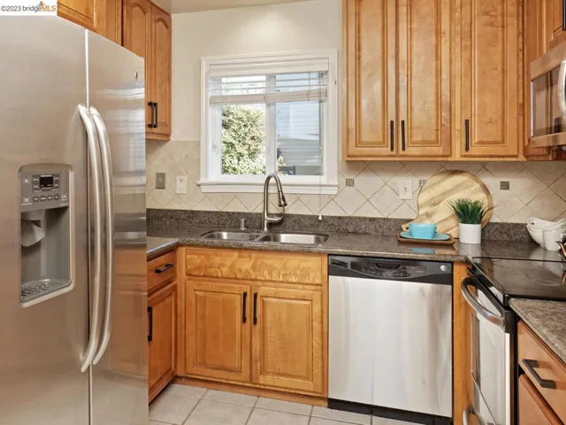 125 Banion Ct, San Pablo, California 94806