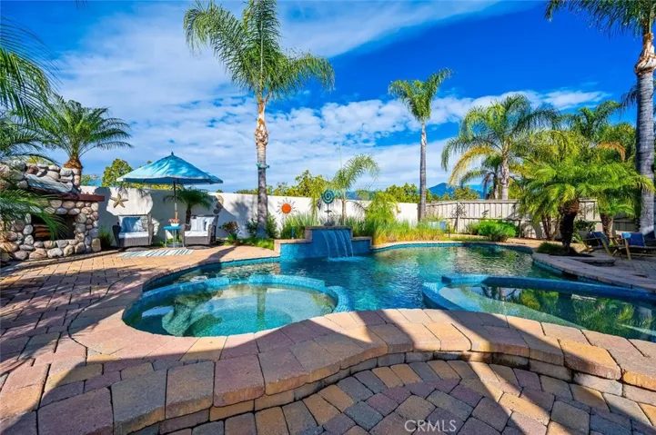 33 Teaberry Lane, Rancho Santa Margarita, California 92688