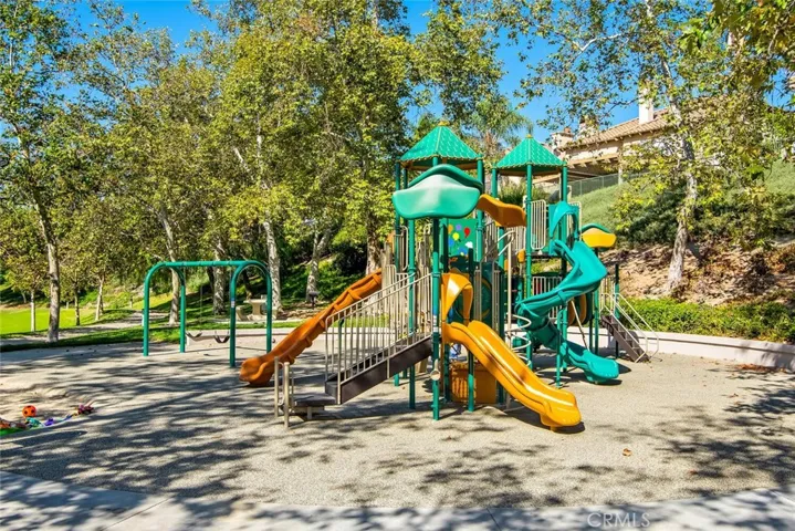 33 Teaberry Lane, Rancho Santa Margarita, California 92688