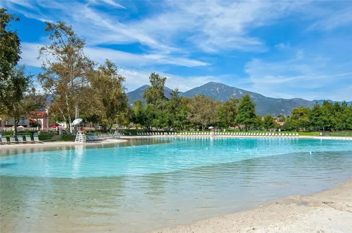 33 Teaberry Lane, Rancho Santa Margarita, California 92688