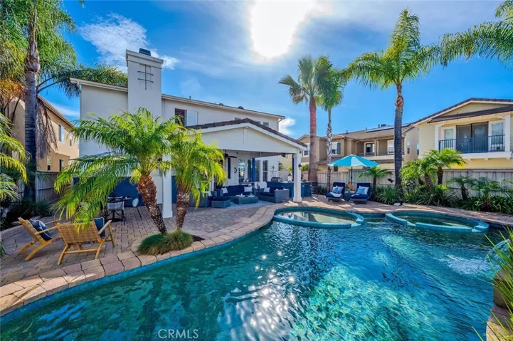 33 Teaberry Lane, Rancho Santa Margarita, California 92688