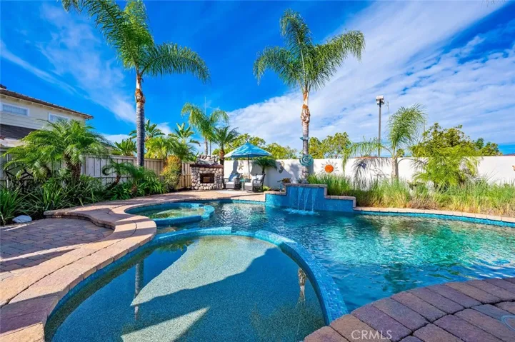 33 Teaberry Lane, Rancho Santa Margarita, California 92688