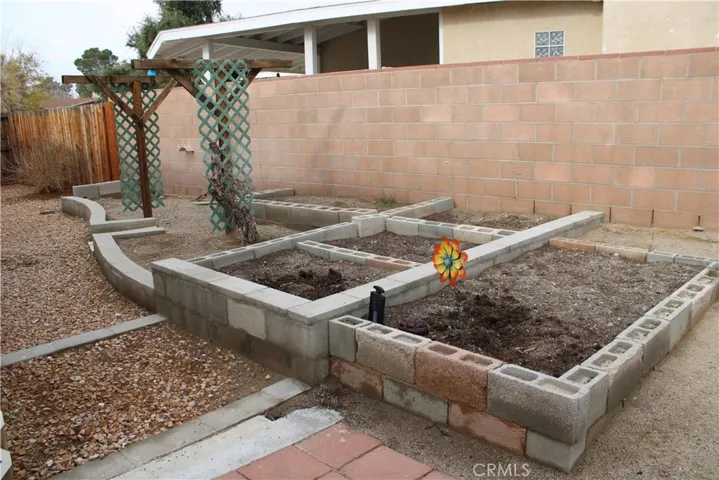 36849 Lompoc Avenue, Barstow, California 92311