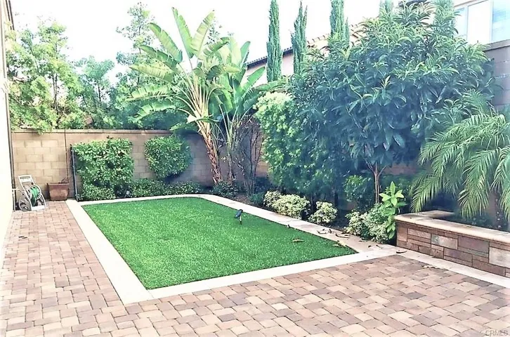 37 Modena, Irvine, California 92618
