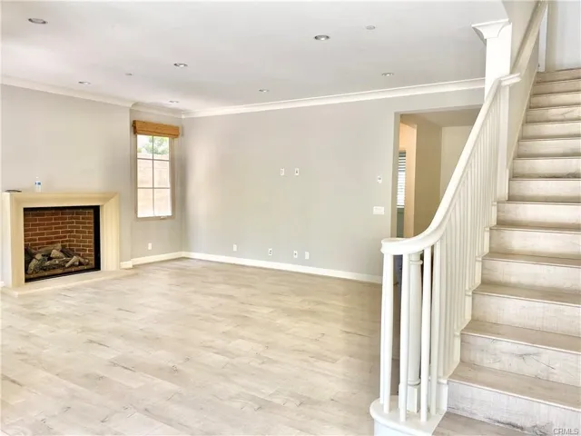 37 Modena, Irvine, California 92618
