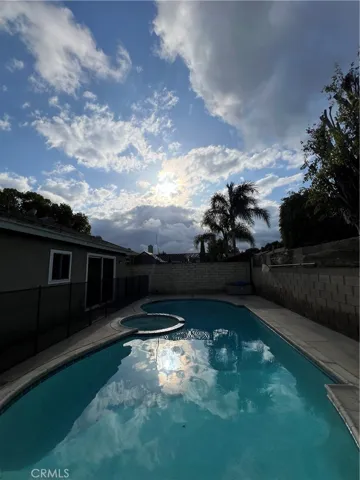 Pool & Spa