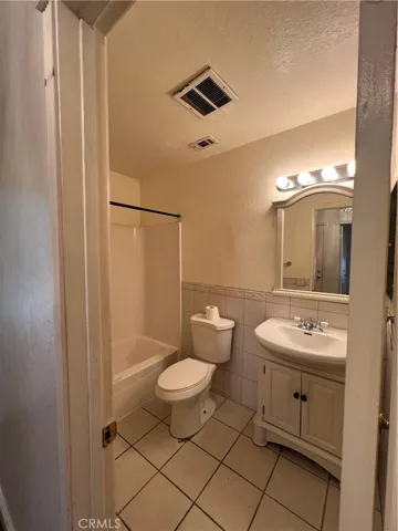 Full Bath 1