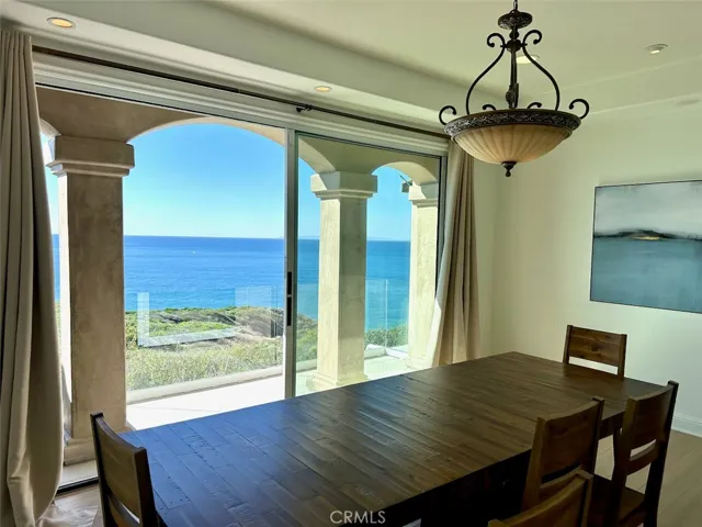 Ocean Catalina views Dining Room